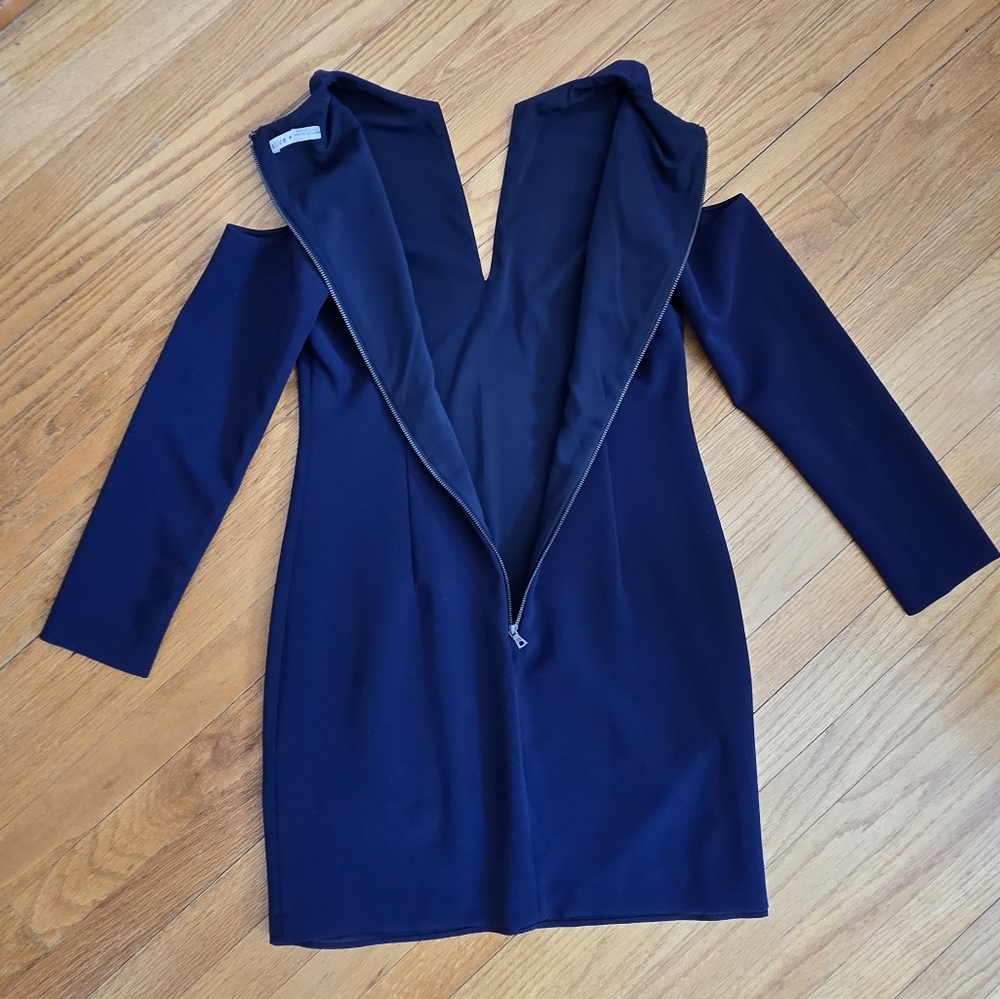 Alice + Olivia midi dress Cold shoulders size 8 Navy - Picture 7 of 9